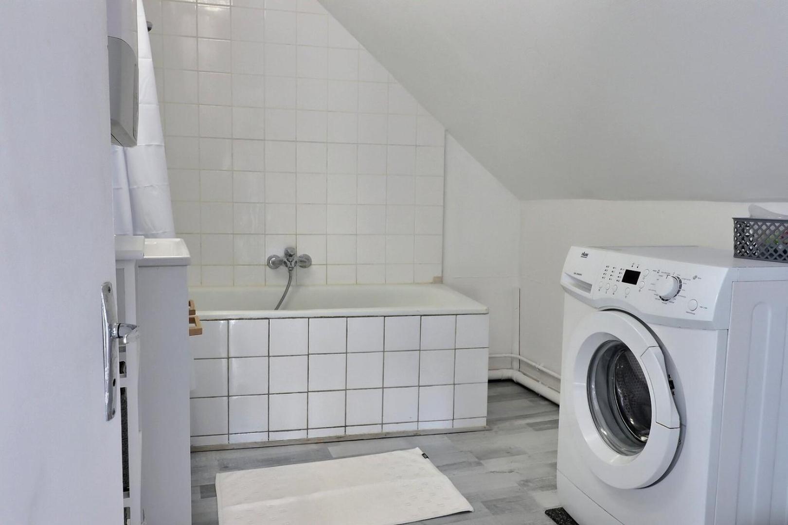 Downtown Apartment - Quiet And Cozy - Mon Groom Troyes Bagian luar foto